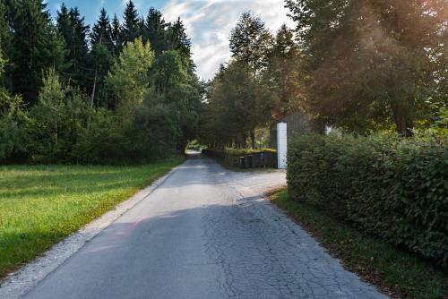 Hotel Glamping Ob Robu Gozda