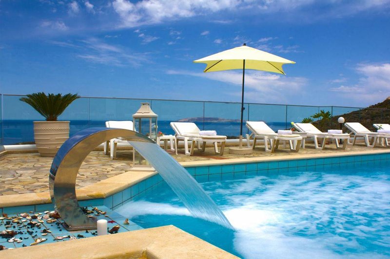Happy Cretan Suites