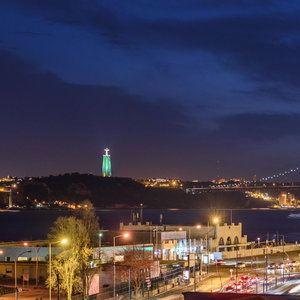 Hotel Eurostars Torre Sevilla cazare Sevilla