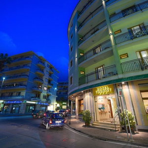 Hotel Hotel Tourist cazare Sorrento