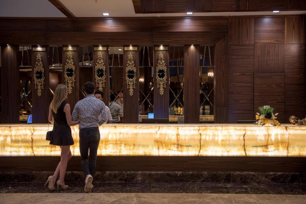 dal travel Oz Hotels Sui