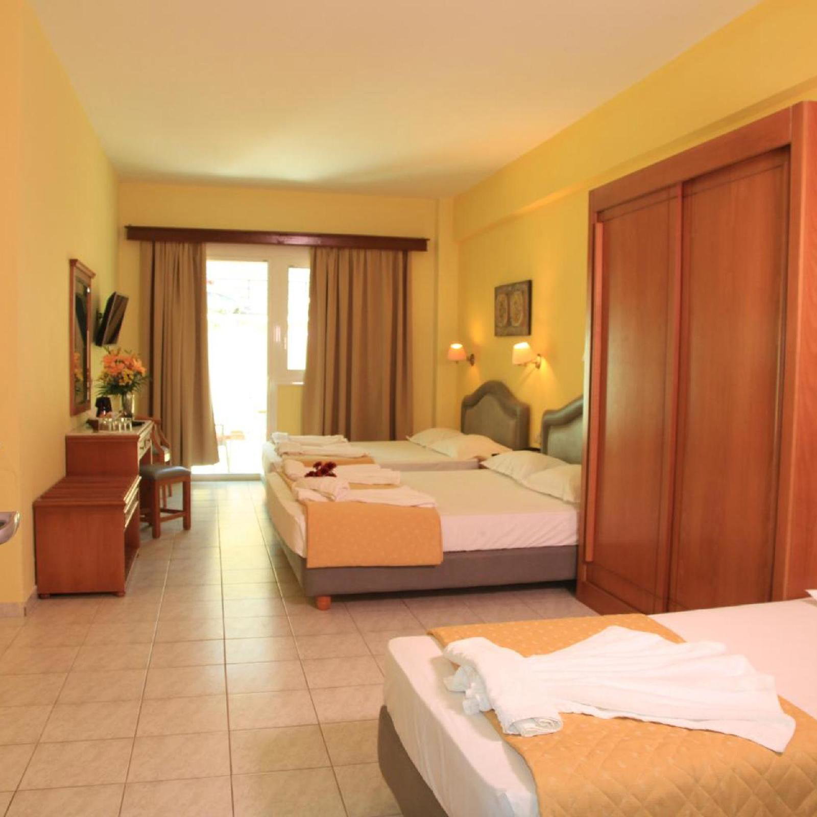 Dedalos Beach Hotel