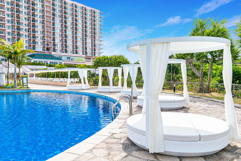 Oriental Hotel Okinawa Resort