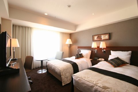 Ana Crowne Plaza Harborview