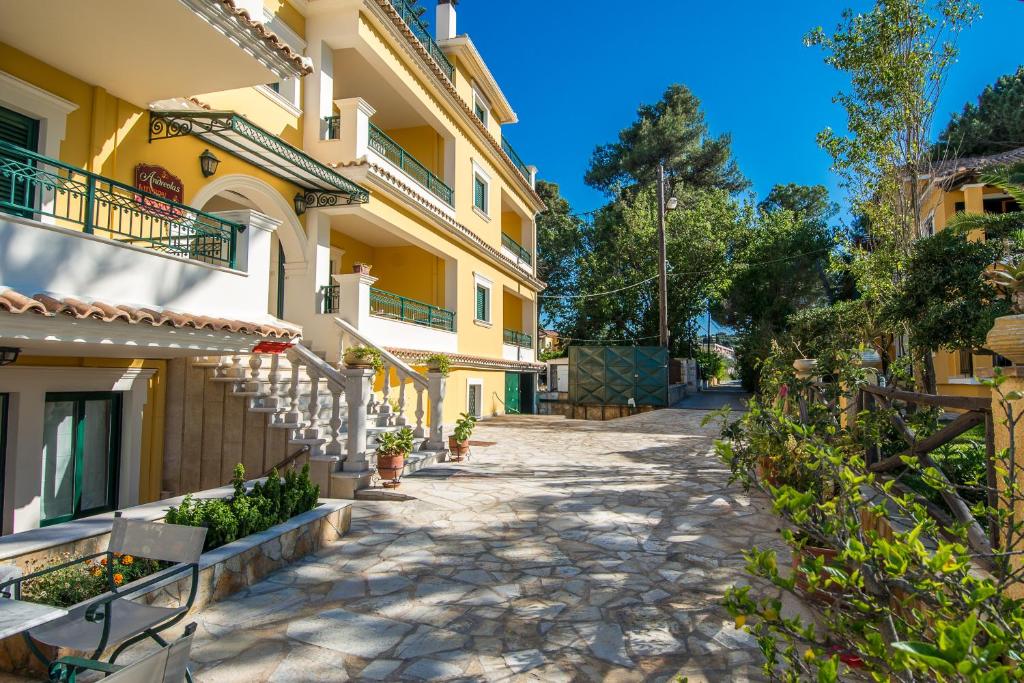 Hotel Andreolas Luxury Suites