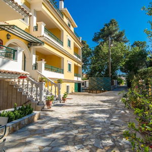 Sejur Andreolas Luxury Suites vacanta Planos