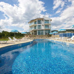 Hotel Nushev cazare Sveti Vlas