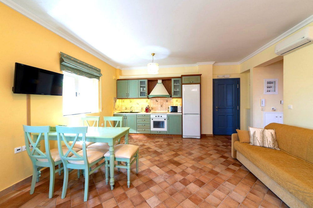 Hotel Nautilus Luxury Suites