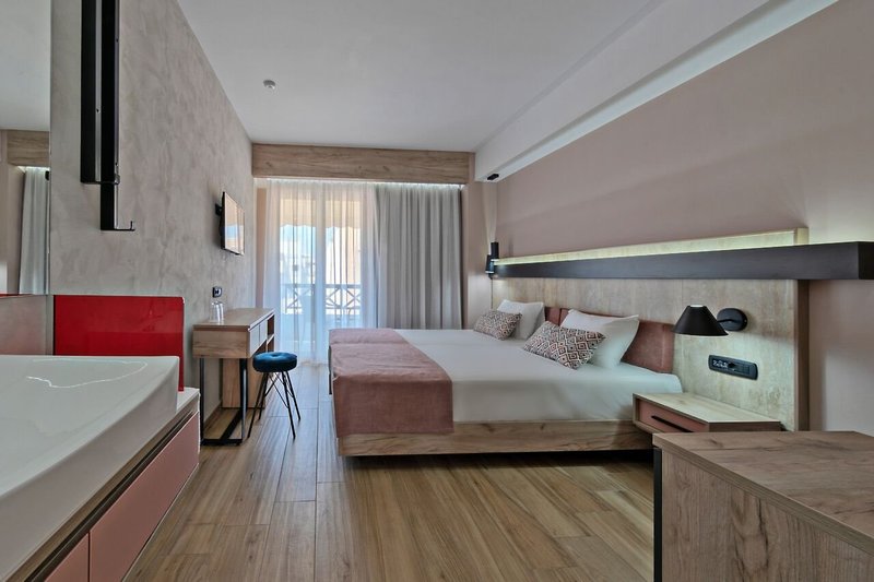 dal travel Jo An Palace Hotel