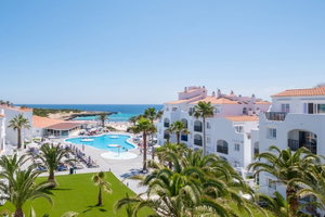 Hotel Fergus Style Carema Beach cazare Menorca