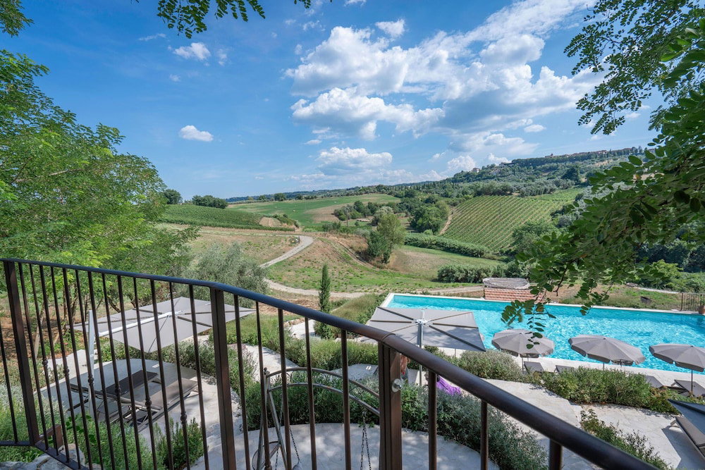 Hotel Ciliegino Apartment, Pool, Landscape View, Montaione, Toscana