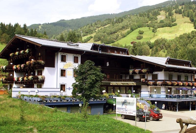 Hotel Saalbach Suites By Alps Resorts