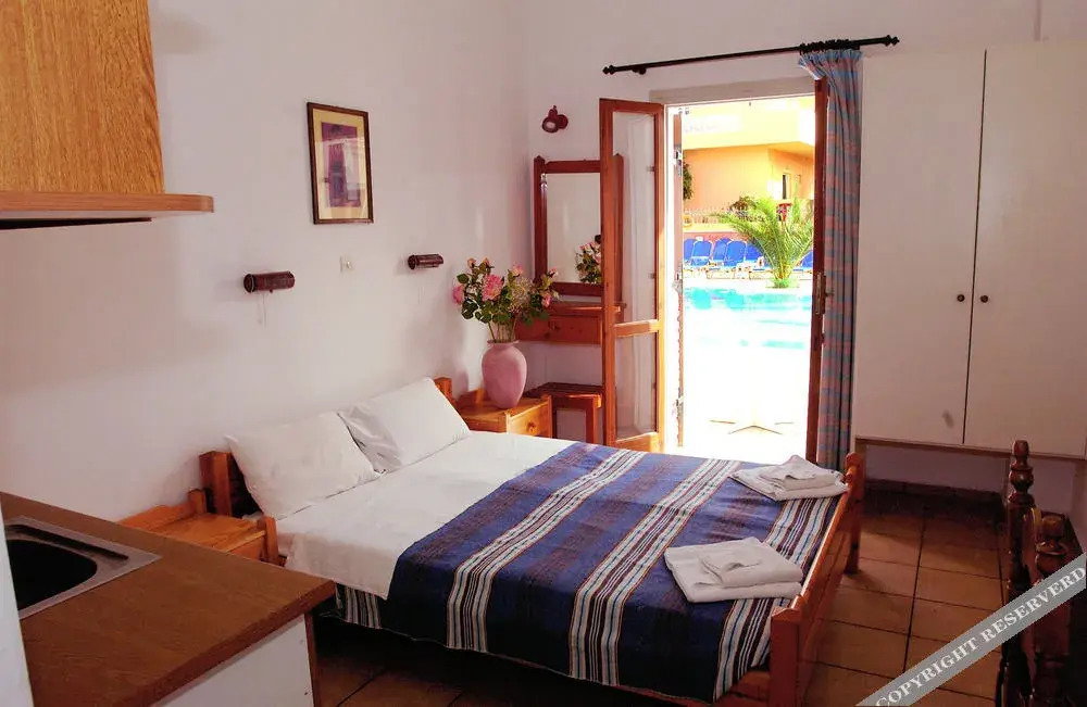 dal travel Malia Semiramis By Estia
