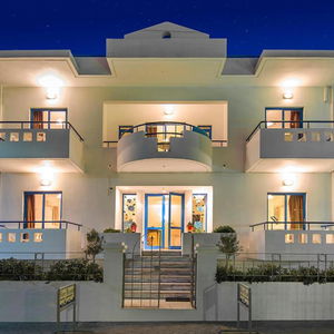 Hotel Blue Roses cazare Ixia