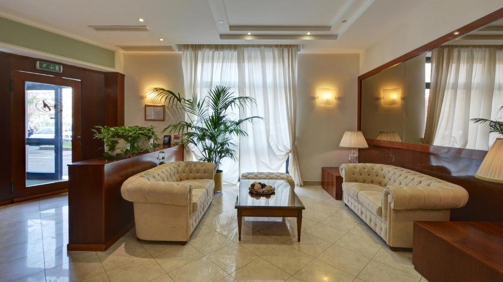 Hotel Astor