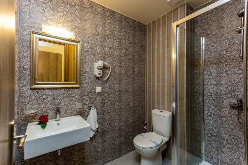 dal travel Polyxenia Suites