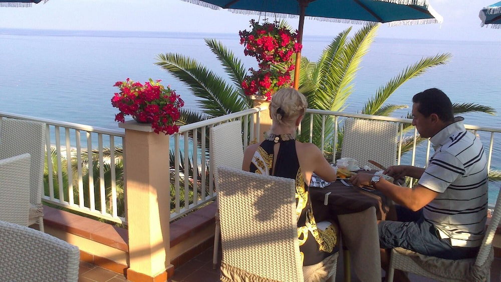 Hotel Ristorante Terrazzo Sul Mare