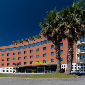 Hotel B&B Hotel Pisa cazare Pisa