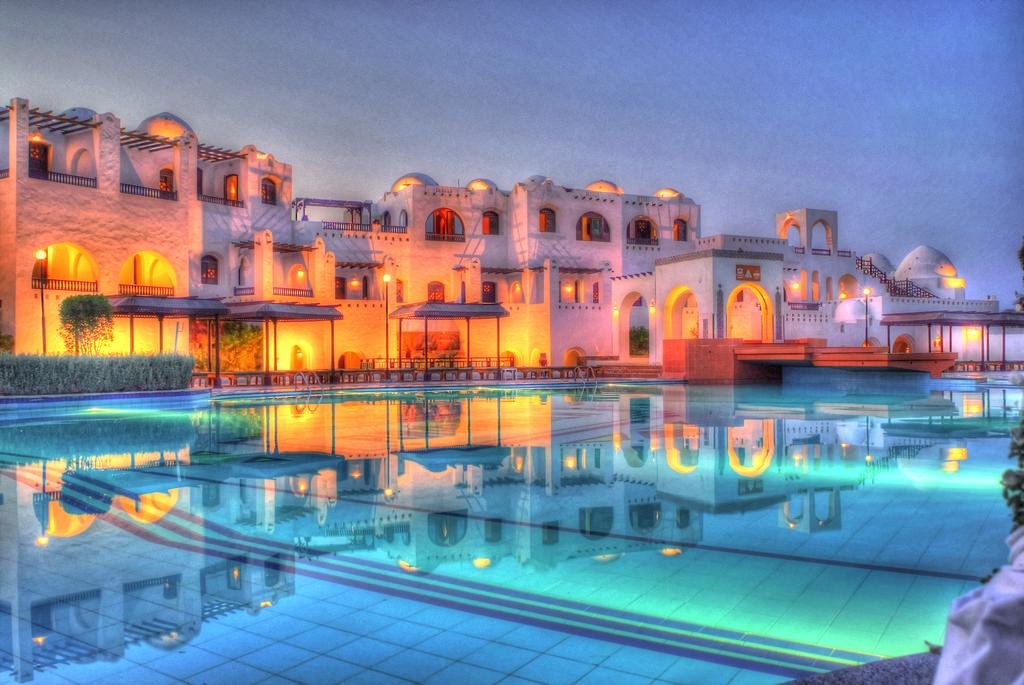 dal travel Arabella Azur
