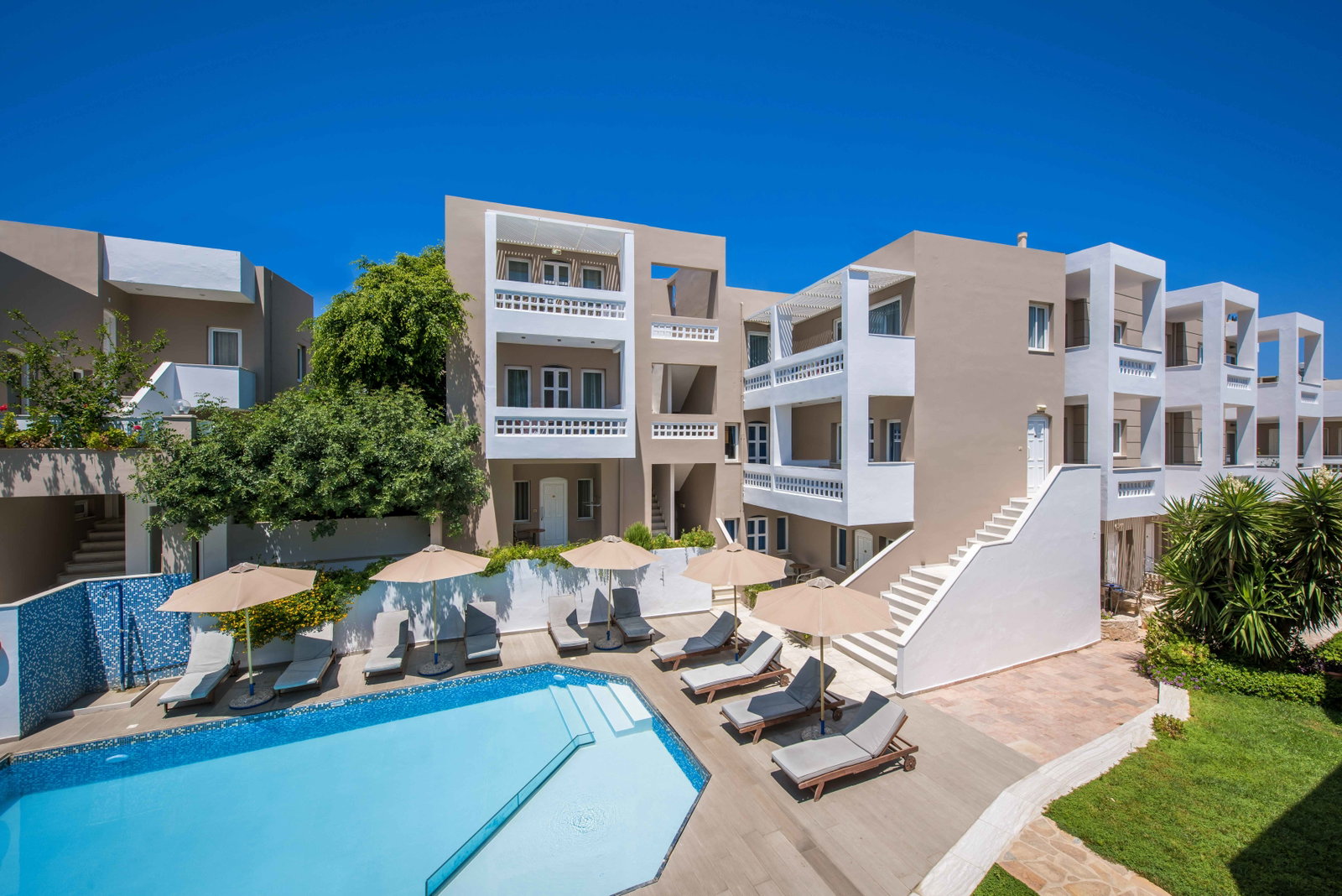 dal travel Troulis Apart-Hotel