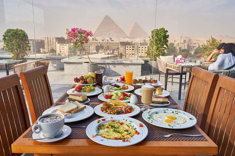 Hotel New Pyramid Front Hotel