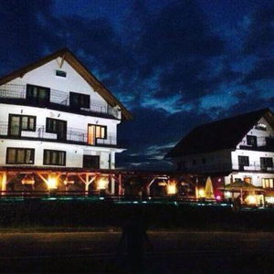 Hotel Pensiunea Alpina Casi Spa cazare Paltinis