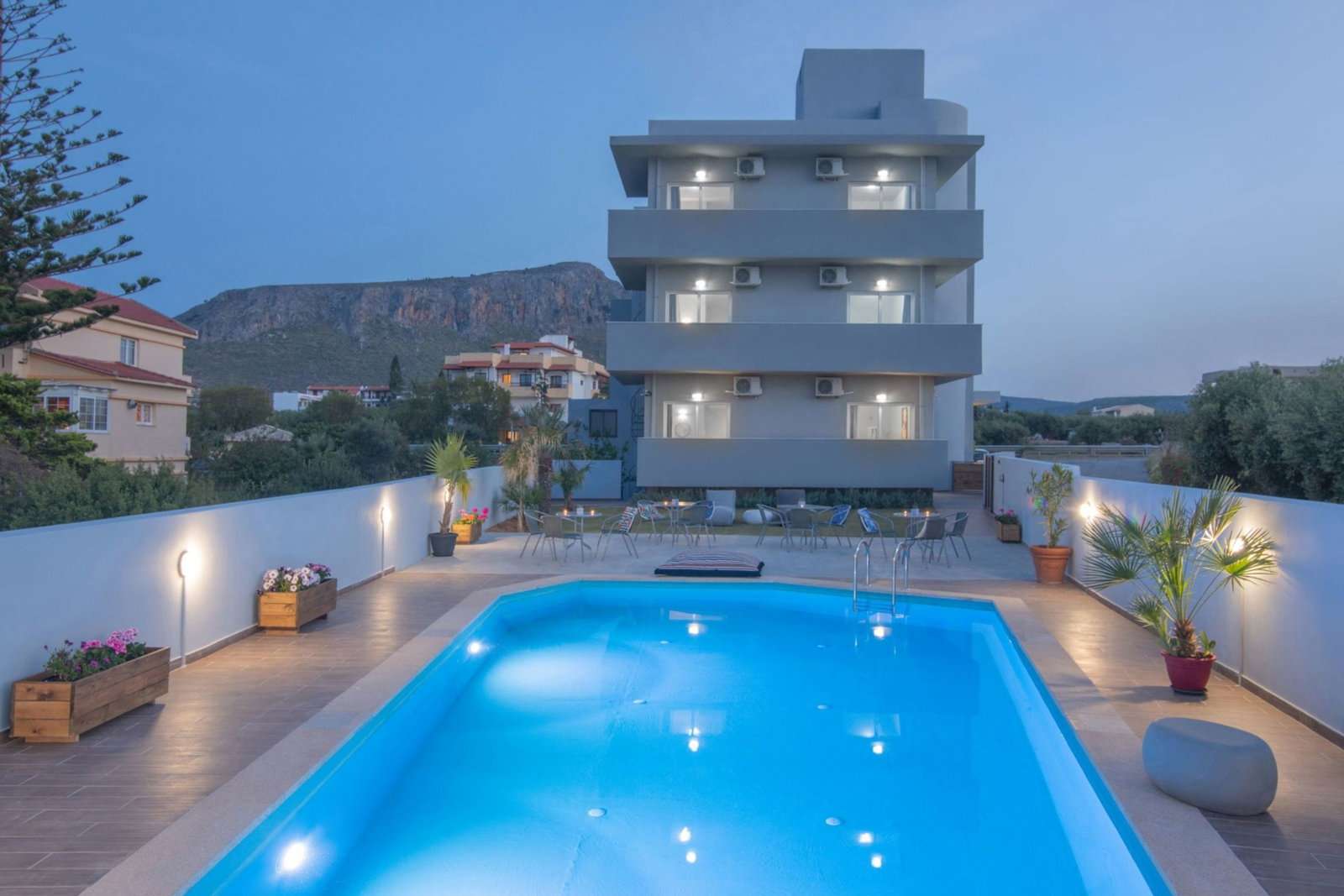 dal travel Golden Sunlight Hotel By Estia
