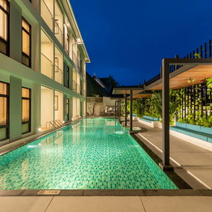 Hotel Outrigger Surin Beach Resort cazare Phuket (regiunea)