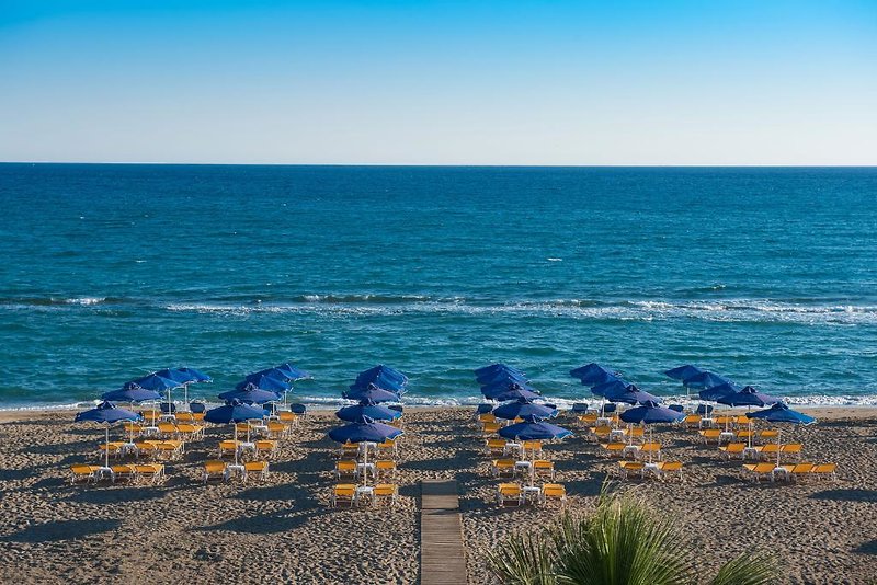 Paralos Lifestyle Beach (Only Adults +16Y.o.)