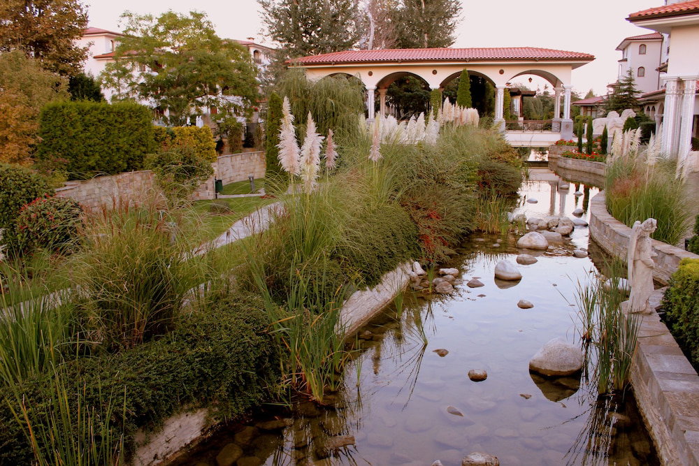 Royal Helena Park