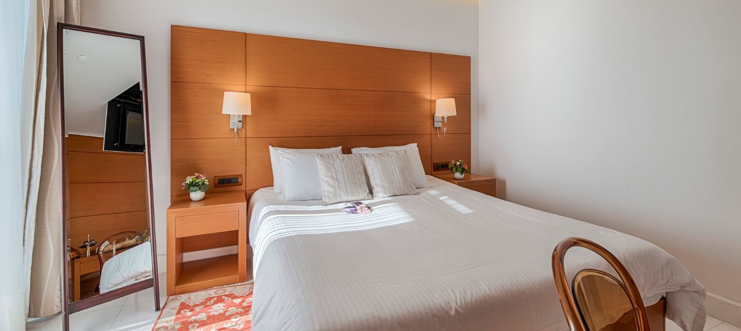 dal travel Bellevue On The Beach Suites