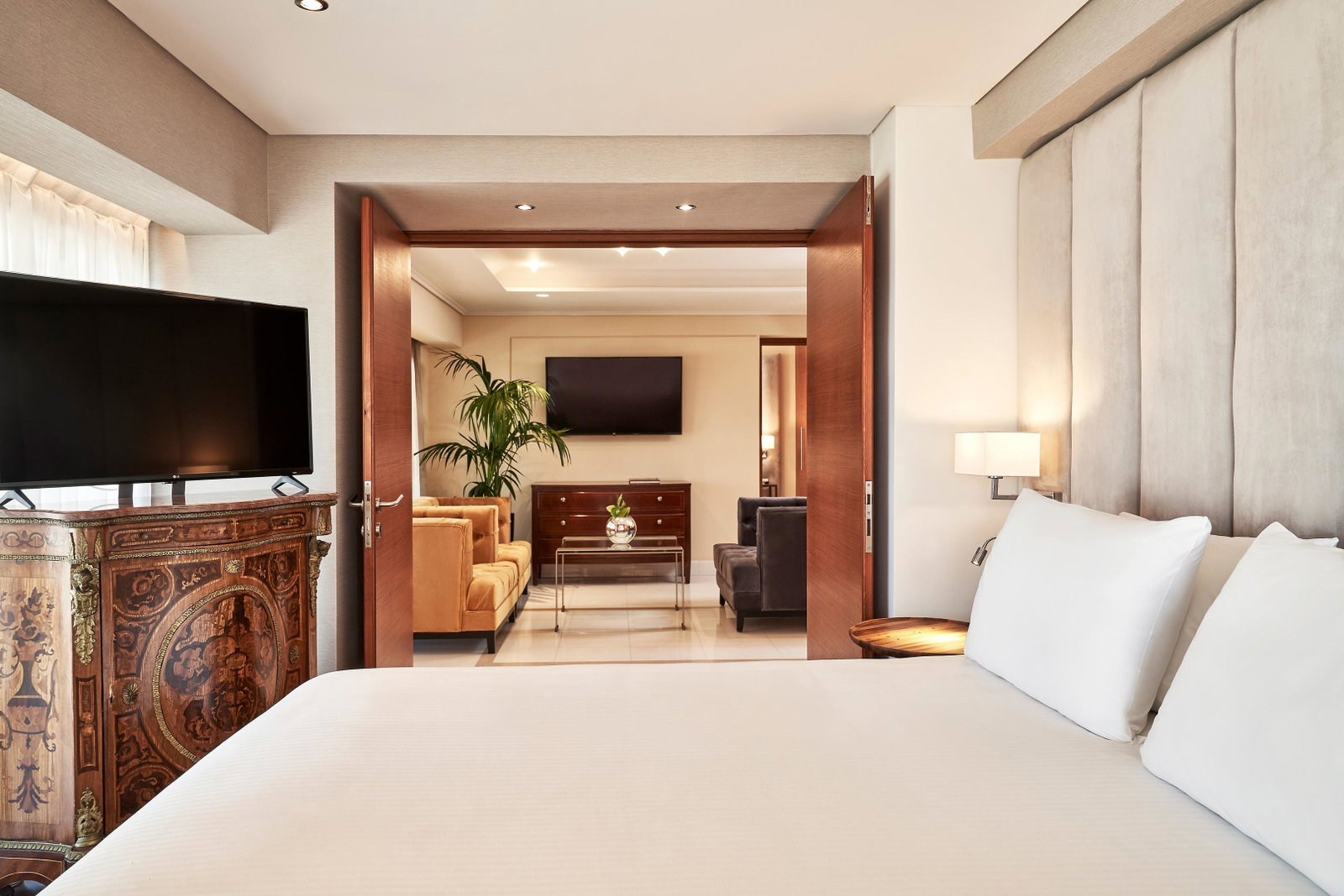dal travel Bellevue On The Beach Suites