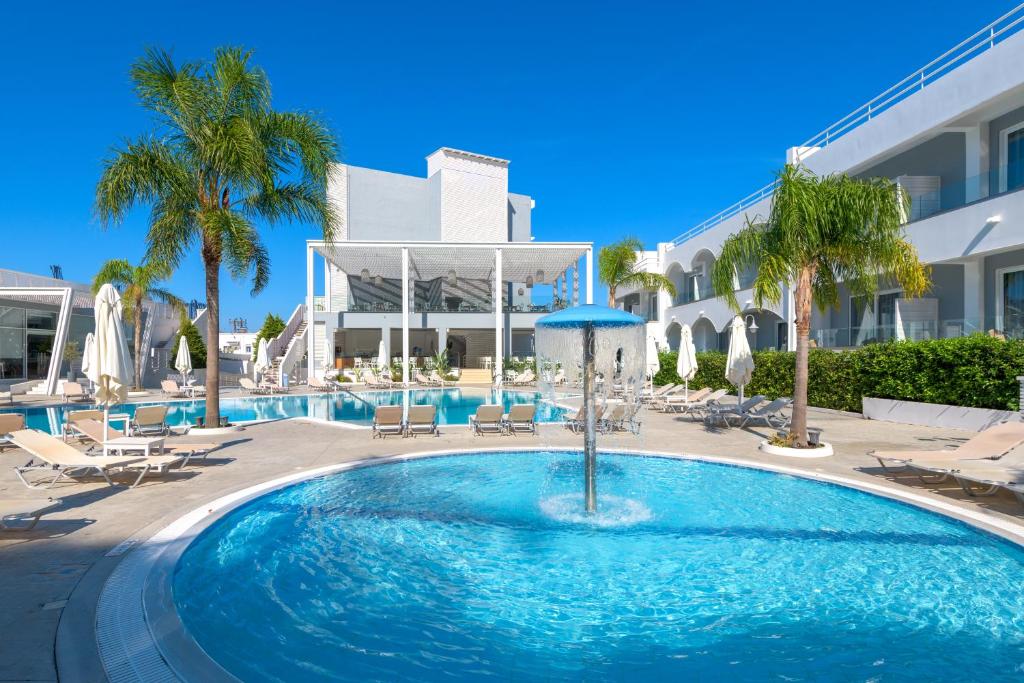 dal travel Oceanis Park Hotel