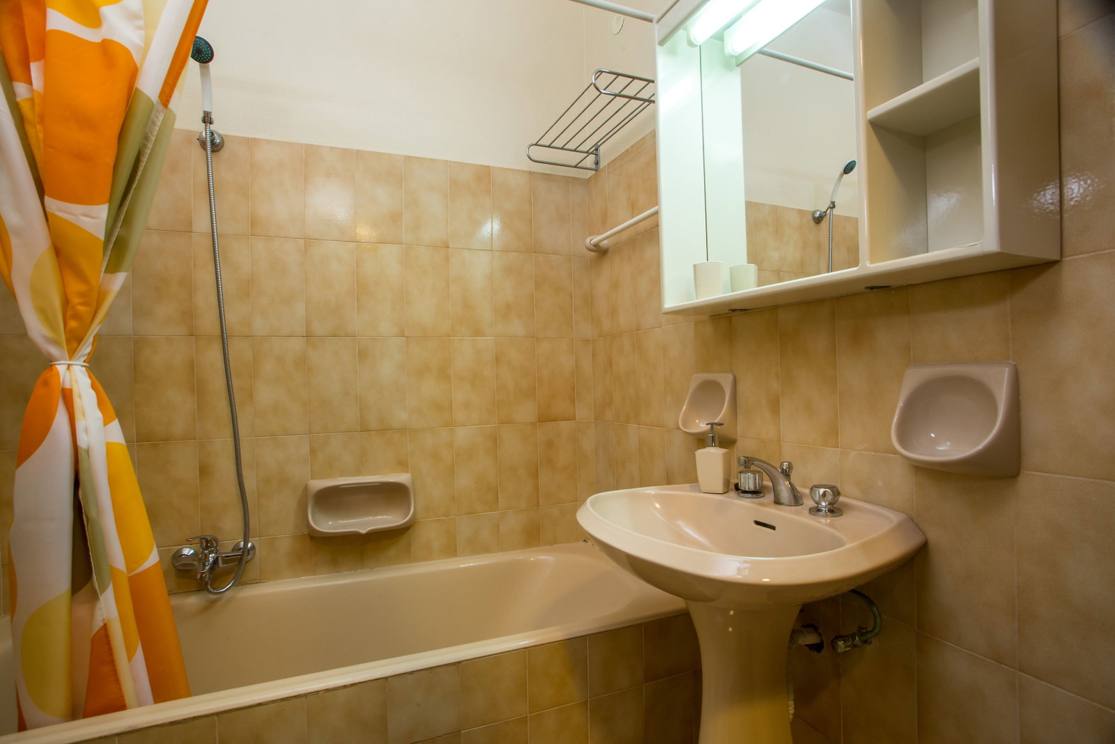 dal travel Muses Hotel