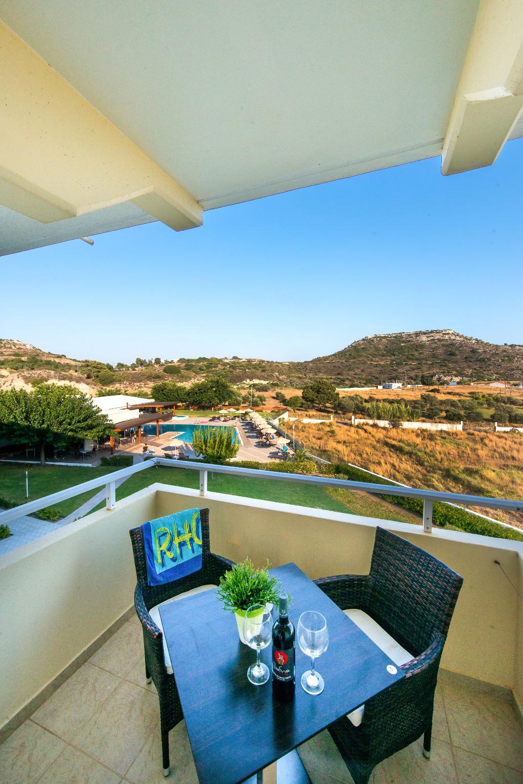 dal travel Zoes Hotel
