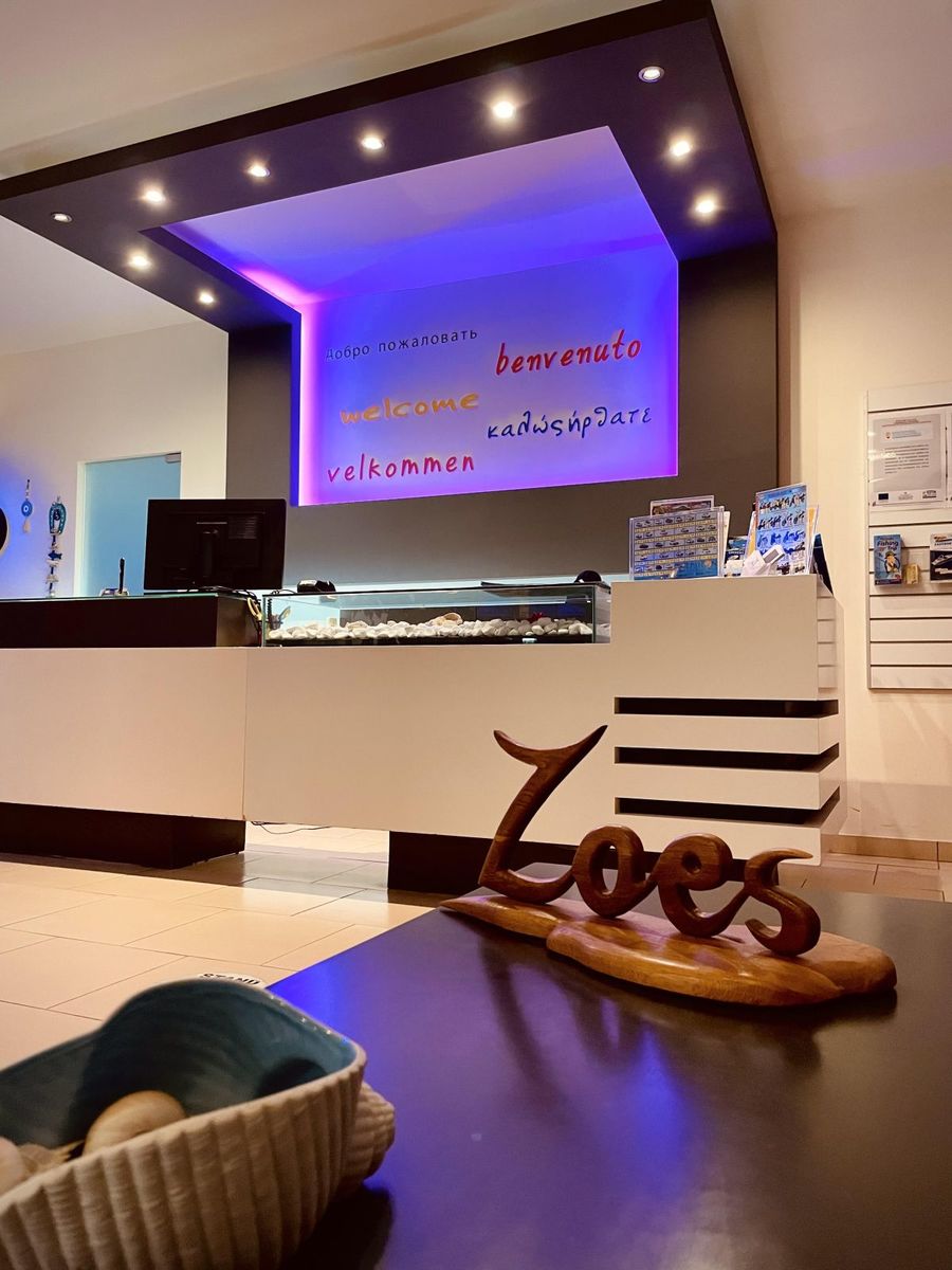 dal travel Zoes Hotel