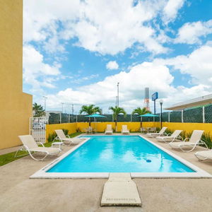 Hotel City Express By Marriott Paraiso cazare Playa Paraiso