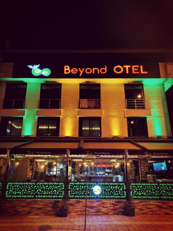 Hotel Beyond Otel