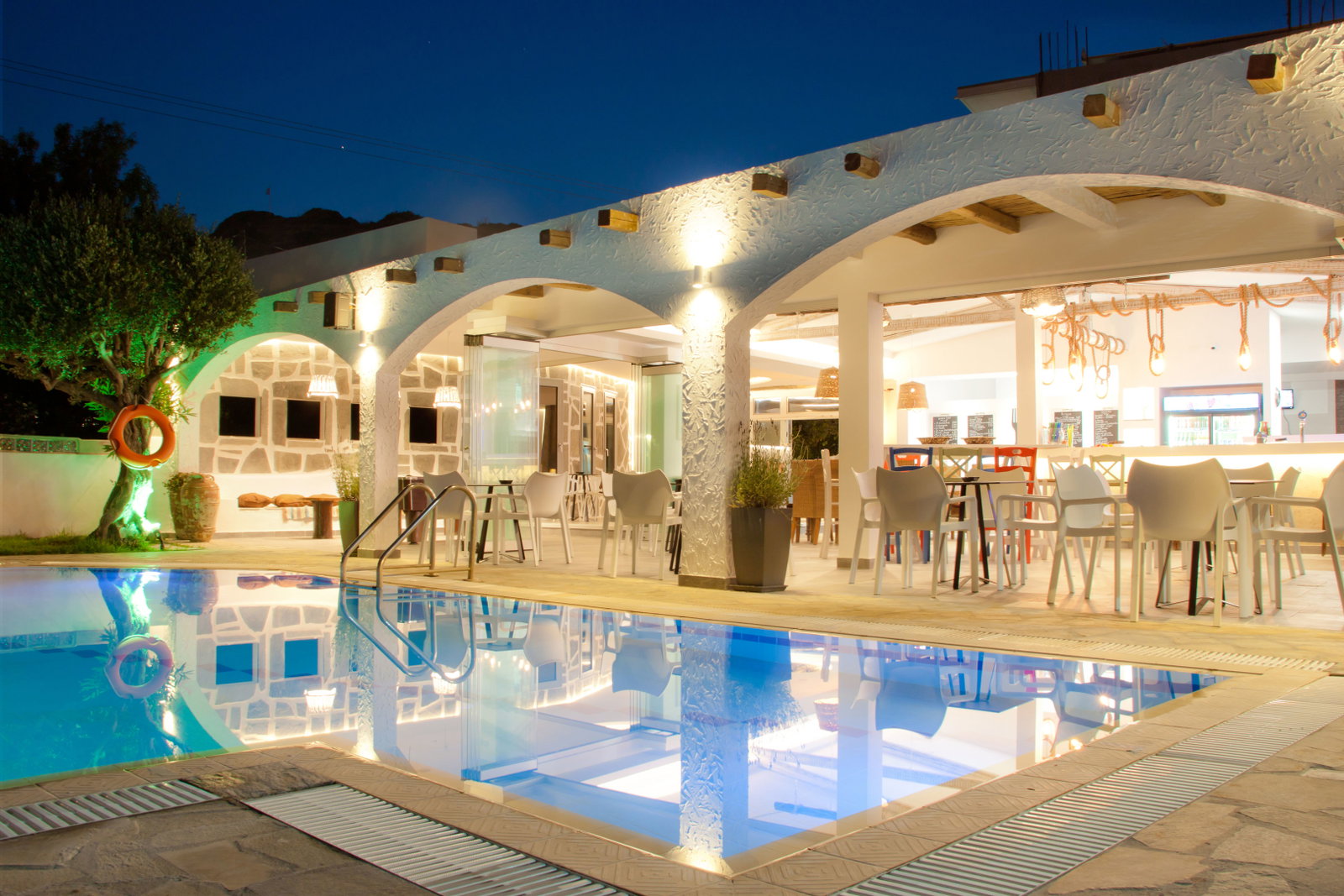 dal travel Malibu Boutique Studios