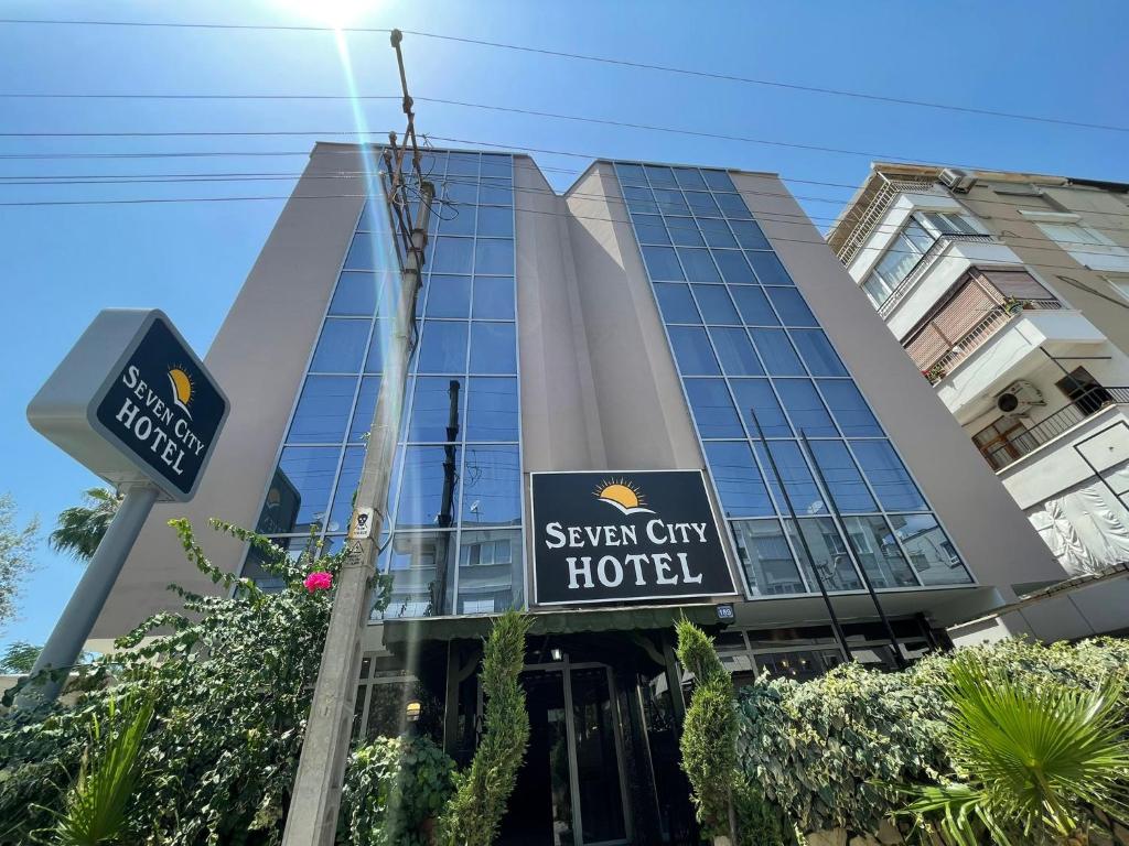 Hotel Seven City Hotel