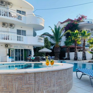 Hotel White Palace Studios cazare Faliraki
