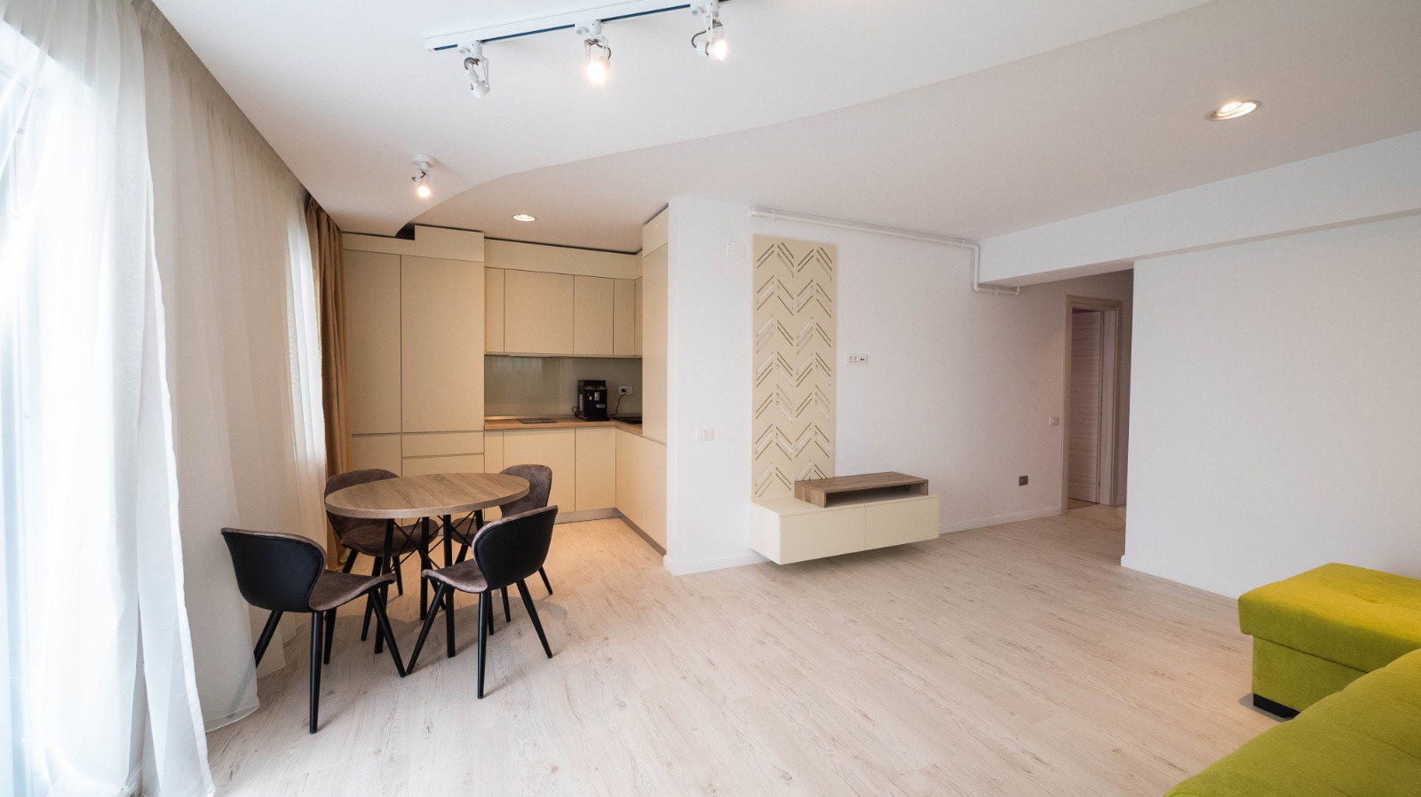 Wave 3 Promenada Apartments