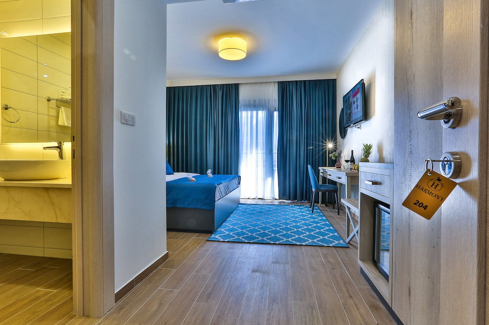 Hotel Harmony