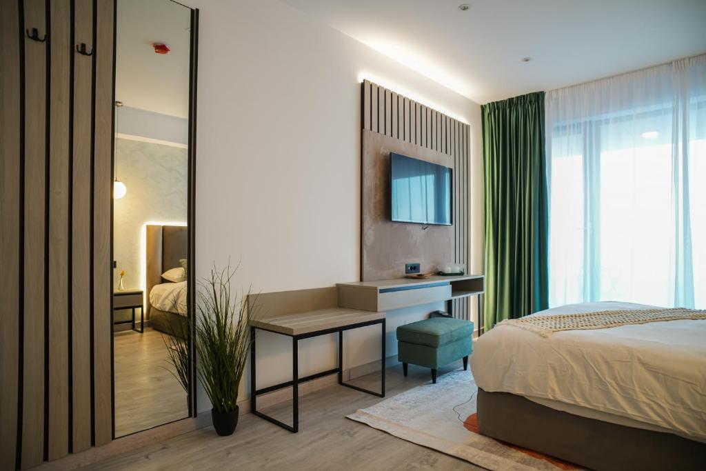 Hotel Poem