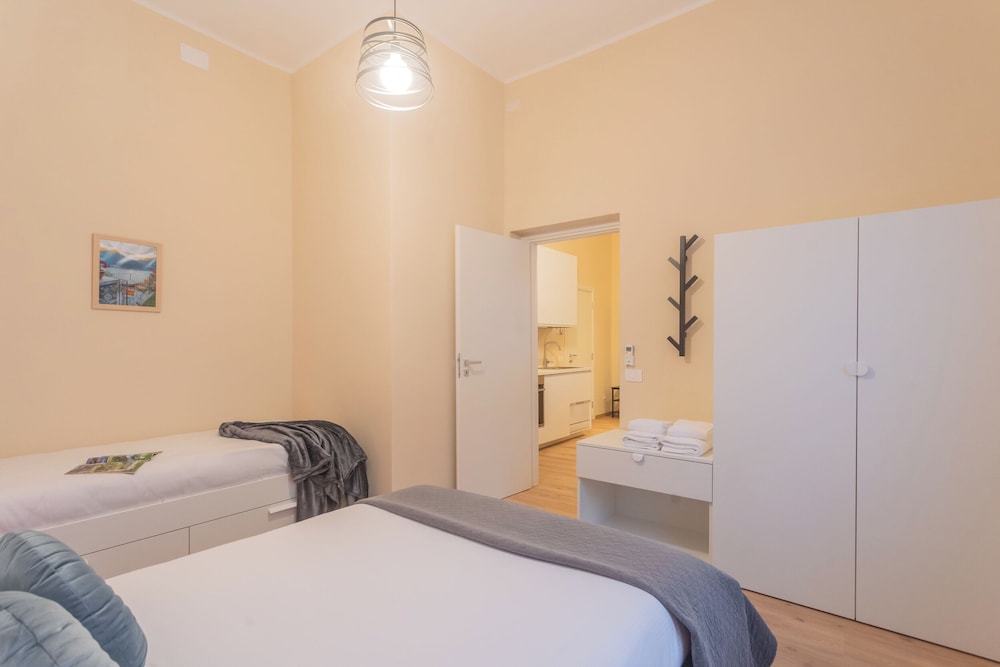 Simar Apartments Nearby Como S G Train Station By Rent All Como