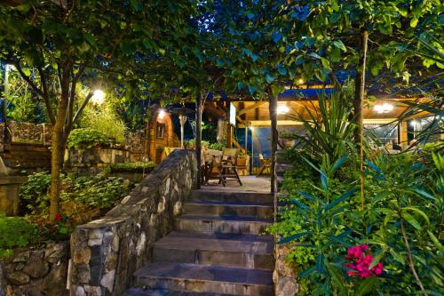 Family Hotel Edia