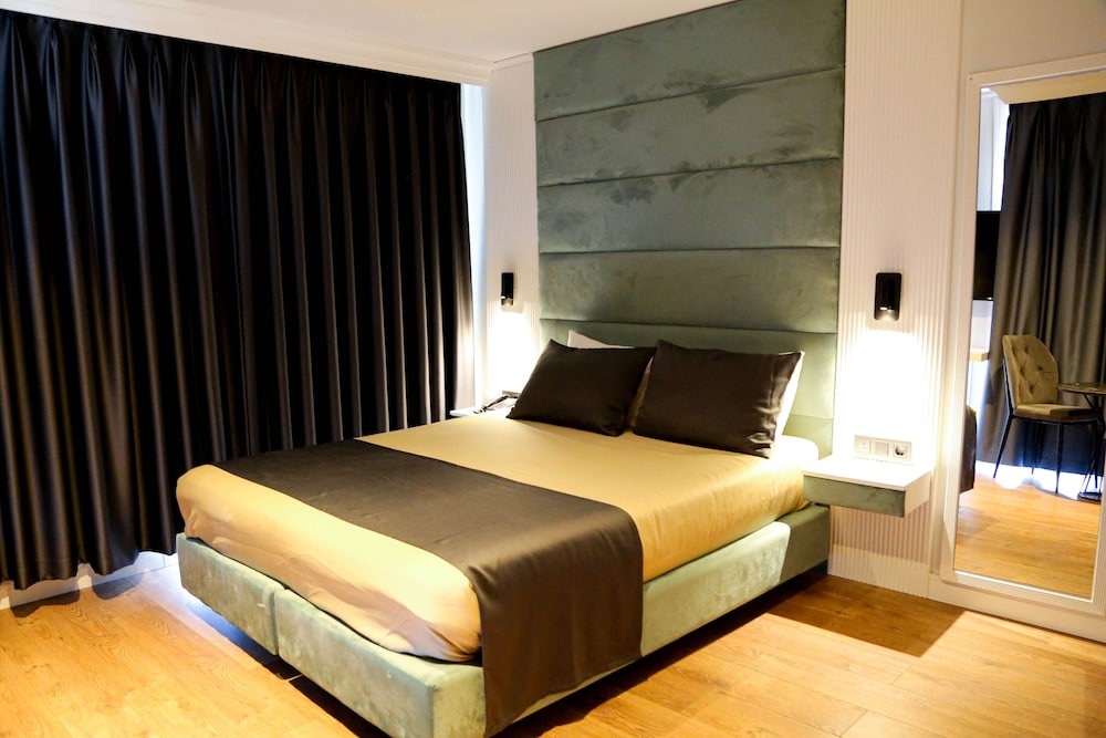 Axu Airport Hotel
