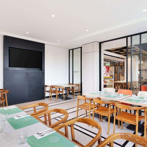 Hotel Ibis Jakarta Raden Saleh cazare Jakarta