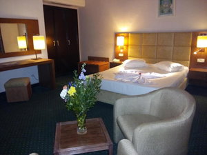 Hotel Yadis Ibn Khaldoun cazare Tunis