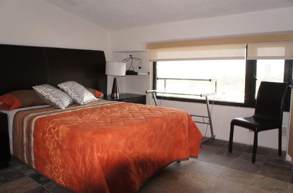 Hotel Aztic Hotel And Executive Suites